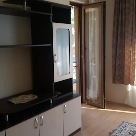 Blue Sky Apartment